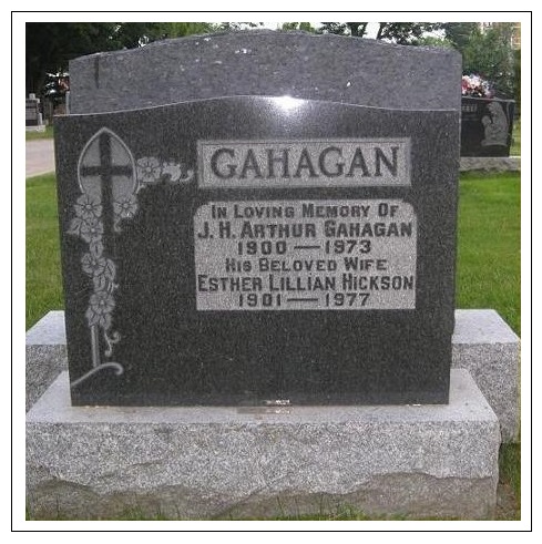 10111 Gahagan gravestone